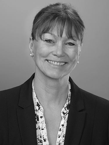 Bewerbungsfoto Bewerbungsfoto im Hochformat, schwarzweiß